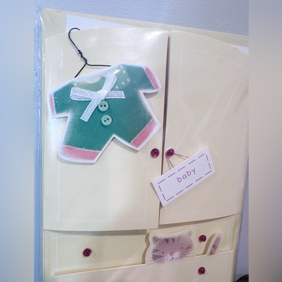 Baby Congratulations Popup Wardrobe Newborn Card - Picture 3 of 4